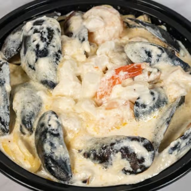 Seafood Alfredo.