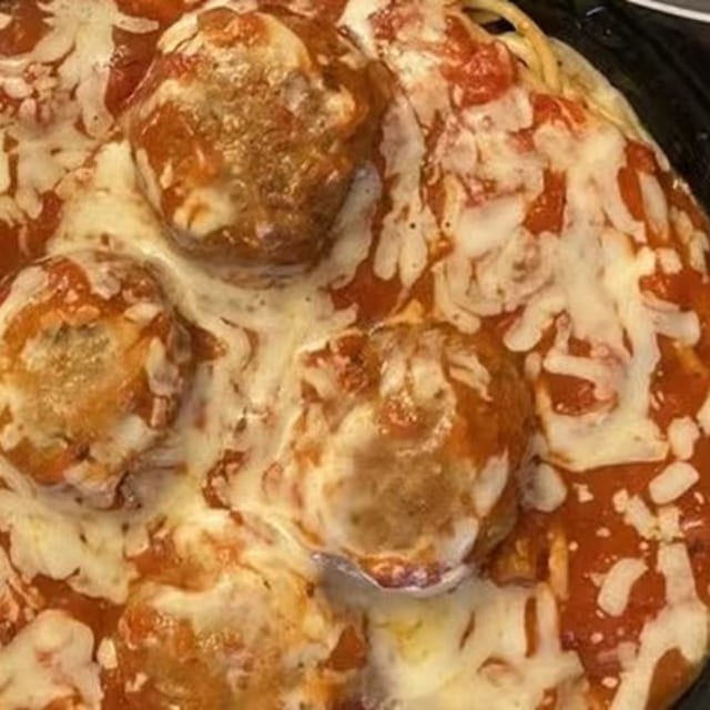 Spaghetti (Pasta).