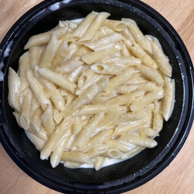 Fettuccine Alfredo (Pasta).