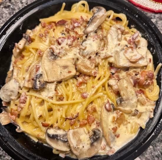 Spaghetti Carbonara (Pasta).